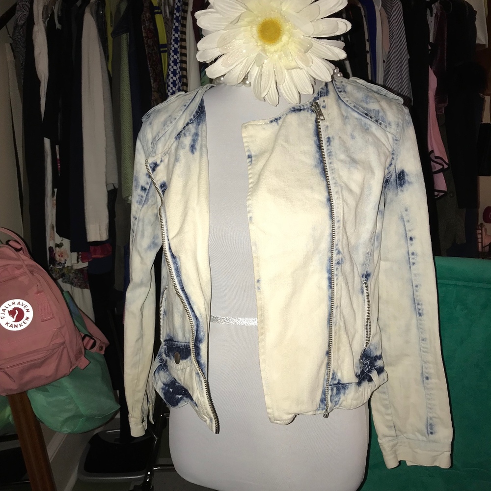 Fitted Acid Wash Denim Moto Jacket